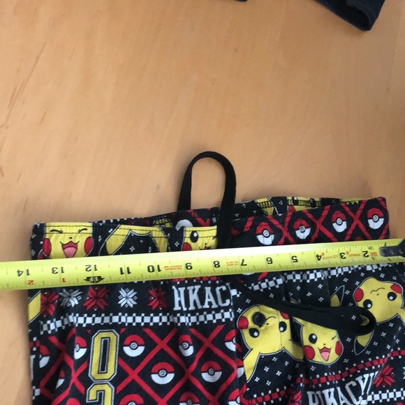 Vintage pikachu women’s pajamas - Picture 11 of 11